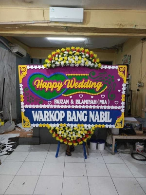 Papan Bunga di Sliyeg